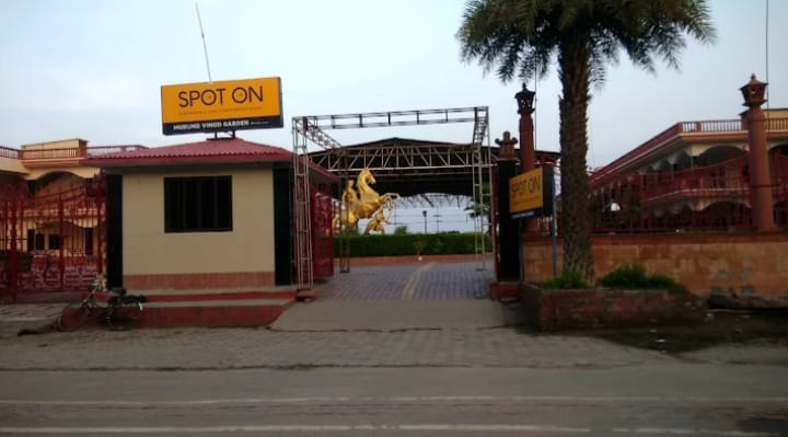 mukund-vinod-garden